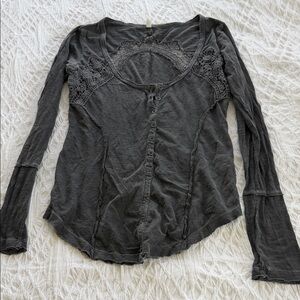 Women's Dark Gray Long-Sleeve Lace Trim Button-Front Top
